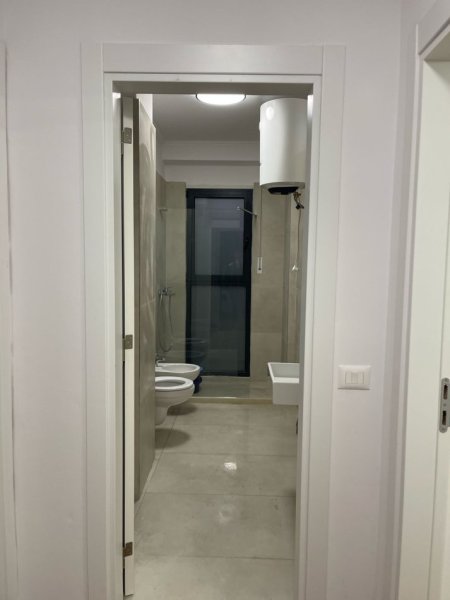 Tirane, jepet me qera apartament 1+1 Kati 3, (Rruga Jordan Misja)
