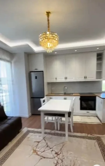 Tirane, jepet me qera apartament 2+1 Kati 3, 550 € (Sauk)