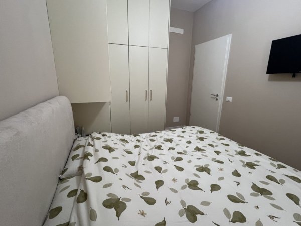 Tirane, jap me qera apartament 1+1+Ballkon Kati 6, 50 m² 400 € (Pasho Hysa)