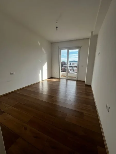 Tirane, shitet 3+1+Ballkon Kati 9, 125 m² 167.000 € (Rruga Teodor Keko)