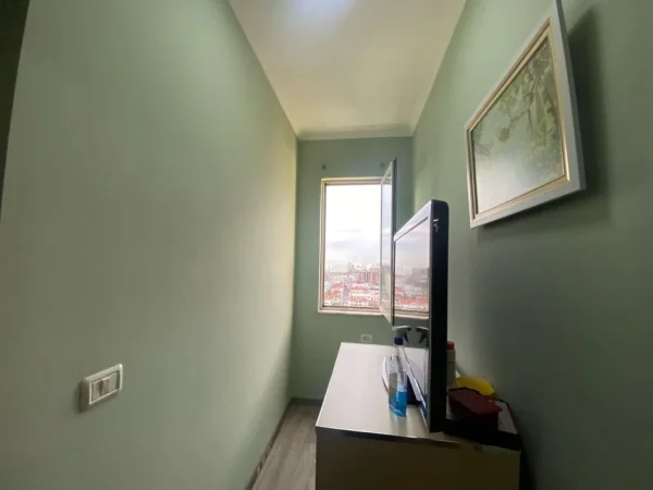 Tirane, shitet apartament 2+1+Ballkon Kati 10, 95 m² 195.000 € (Rruga Kavajes)