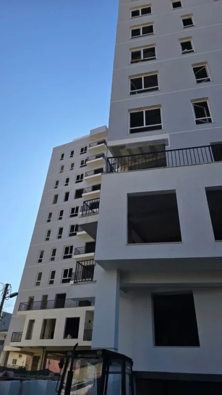 Tirane, shitet 2+1+Ballkon Kati 7, 153.000 € (Selaudin Zorba)