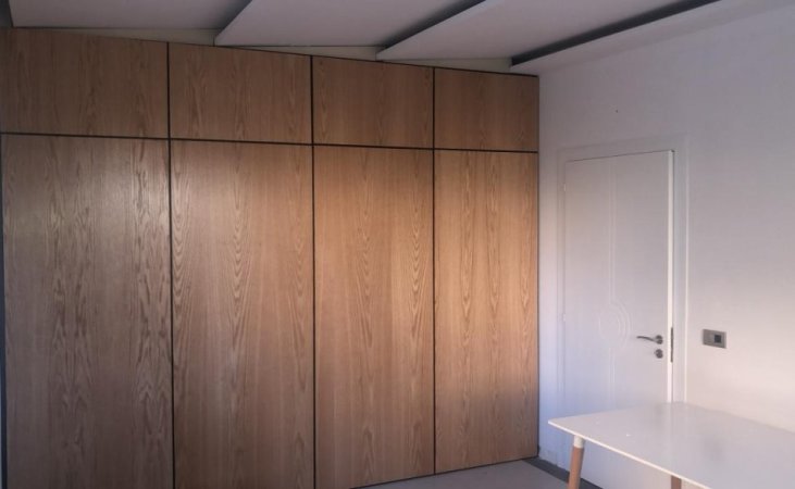 Tirane, jepet me qera apartament 2+1+Ballkon Kati 2, 65 m² 500 € (Rruga Bardhyl)
