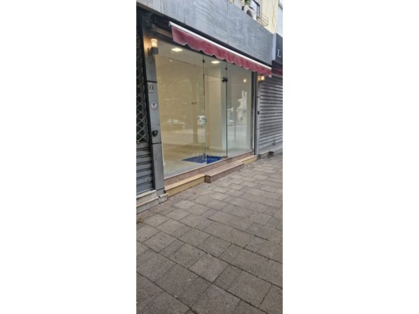 Tirane, shitet dyqan Kati 0, 52 m² 270.000 € (RRUGEN BARDHYL)