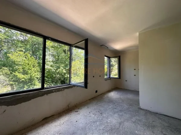 Tirane, shitet apartament 2+1+Aneks+Ballkon Kati 5, 130 m² 221.000 € (rruga elbasanit)
