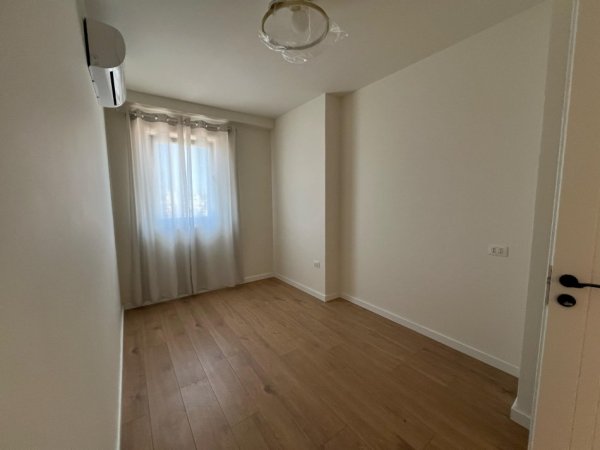 Tirane, jepet me qera apartament 2+1+Ballkon Kati 6, 80 m² 1.000 € (Rruga Mine Peza)