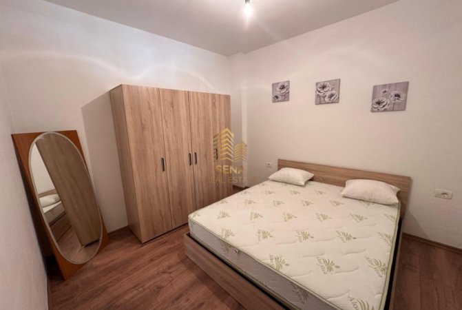 Tirane, jepet me qera apartament 1+1 Kati 1, 60 m² 350 € (Rruga Muhamet Deliu)