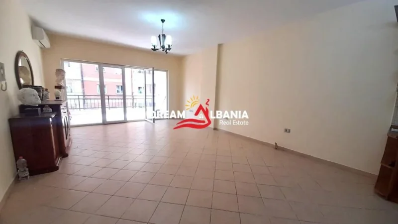 Tirane, jepet me qera apartament 1+1 Kati 3, 89 m² 500 € 