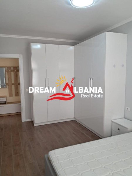 Tirane, shitet apartament 2+1 , 84 m² 108.000 € 
