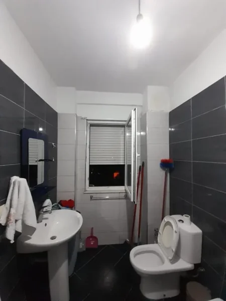 Tirane, jepet me qera apartament 1+1 Kati 3, 51 m² (Astir)