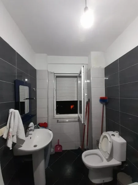 Tirane, jepet me qera apartament 1+1 Kati 3, 51 m² (Astir)