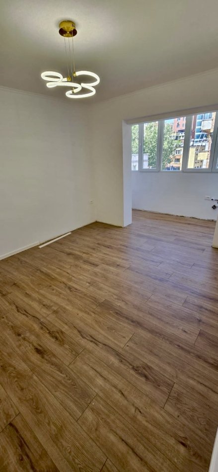 Tirane, shitet apartament 2+1+Aneks+Ballkon Kati 4, 69 m² 169.000 € (Kavajes te Spitali Gjerman)