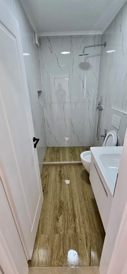 Tirane, shitet apartament 2+1+Aneks+Ballkon Kati 4, 69 m² 169.000 € (Kavajes te Spitali Gjerman)