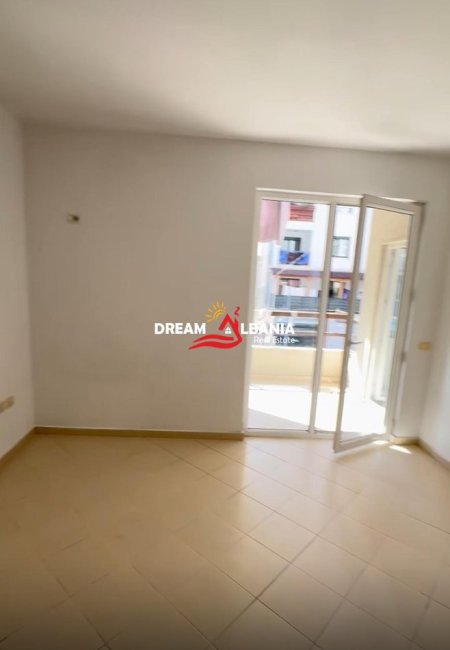 Tirane, jepet me qera apartament 2+1 , 100 m² 400 € 