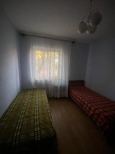 Tirane, jepet me qera apartament 2+1 Kati 1, 80 m² 400 € (Marie logoreci)