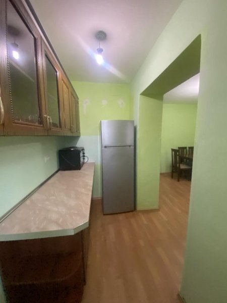 Tirane, jepet me qera apartament 2+1 Kati 1, 80 m² 400 € (Marie logoreci)