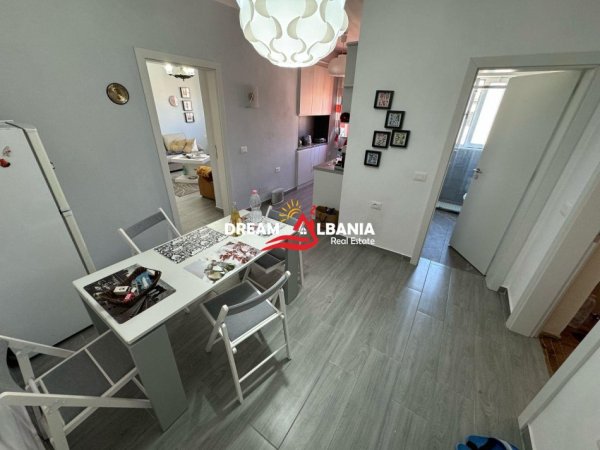 Tirane, jepet me qera apartament 1+1 , 65 m² 600 € 