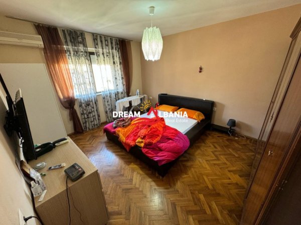 Tirane, jepet me qera apartament 1+1 , 65 m² 600 € 