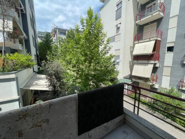 Tirane, jepet me qera apartament 2+1 Kati 2, 87 m² 600 € (Kompleksi FZ, Liqeni i Thate)