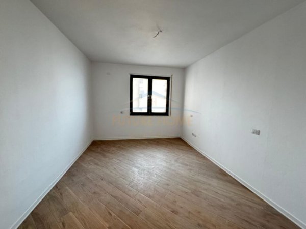 Durres, shitet apartament 2+1 Kati 7, 112 m² 300.000 € (Vollga)