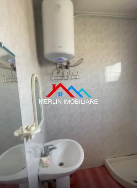 Tirane, jepet me qera apartament 1+1+Ballkon Kati 4, 54 m² 350 € (RRUGA ARKITEKT KASEMI)