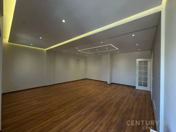 Tirane, shes apartament 3+1+2 , 147 m² 400.000 € (Zogu I Zi)