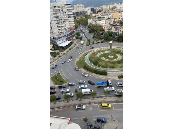 Tirane, shes apartament 3+1+2 , 147 m² 400.000 € (Zogu I Zi)