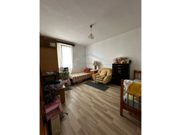 Tirane, shitet apartament 2+1 Kati 2, 147 m² 210.000 € (Kopshti Botanik)