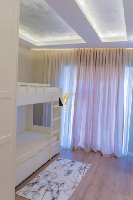 Tirane, jepet me qera apartament 2+1+Ballkon Kati 2, 126 m² 900 € (KODRA E DIELLIT 2)