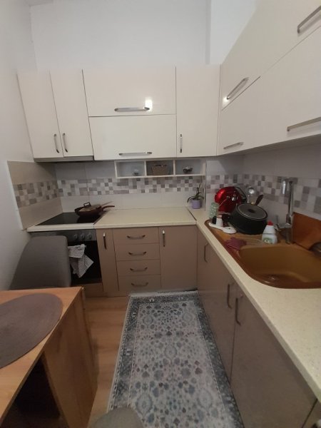 Tirane, jepet me qera apartament 2+1+Ballkon Kati 2, 80 m² 400 € (FRESK)