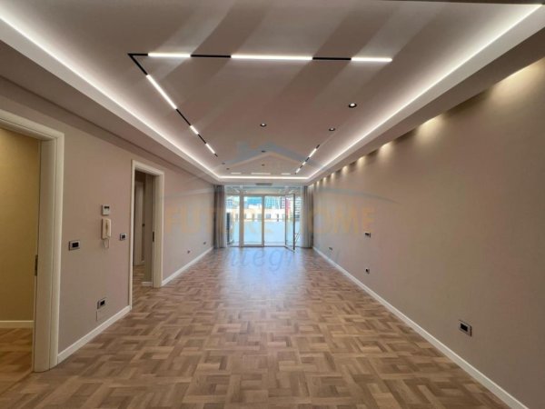 Tirane, jepet me qera apartament 3+1 Kati 7, 120 m² 1.800 € (Ambasador 1, në Bllok)