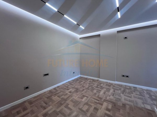 Tirane, jepet me qera apartament 3+1 Kati 7, 120 m² 1.800 € (Ambasador 1, në Bllok)