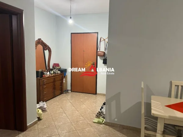 Tirane, shitet apartament 1+1 , 78 m² 110.000 € 