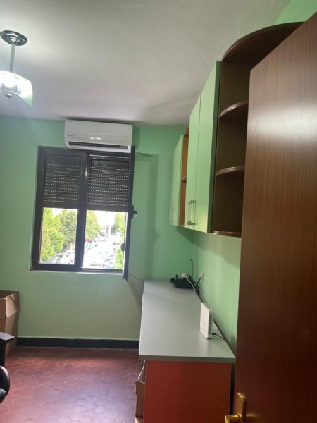 Tirane, jepet me qera apartament 1+1+Aneks+Ballkon Kati 3, 80 m² 700 € (SUPER APARTAMENT 2+1 ME QERA - RRUGA MYSLYM SHYRI, PRANE BKT,)