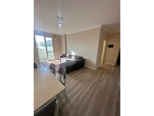Durres, shitet apartament 1+1 Kati 10, 65 m² (PLAZH-RROTA E KUQE!)