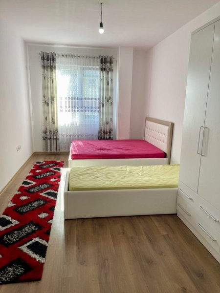 Tirane, jepet me qera apartament 3+1+Aneks+Ballkon Kati 2, 130 m² 800 € (Kinostudio te Andi Konstruksion)