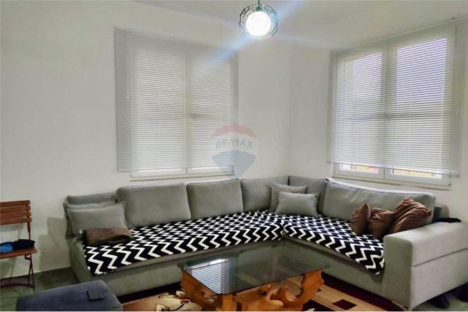 Tirane, jepet me qera Vile 3+1+Ballkon Kati 1, 100 m² 350 € 