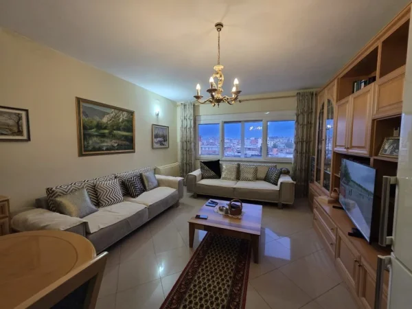 Shitet Apartament 1+1, Rruga Elbasanit, prane Ambasades Amerikane