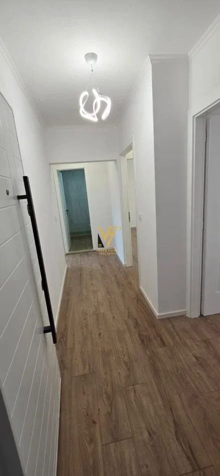 Tirane, shitet apartament 2+1+Ballkon Kati 4, 64 m² 169.000 € (RRUGA E KAVAJES)