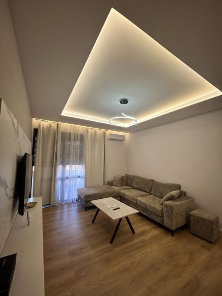 Tirane, jepet me qera apartament 2+1 Kati 5, 80 m² 750 € (Rruga e kavajes)
