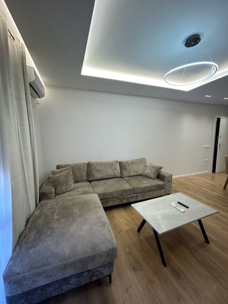 Tirane, jepet me qera apartament 2+1 Kati 5, 80 m² 750 € (Rruga e kavajes)