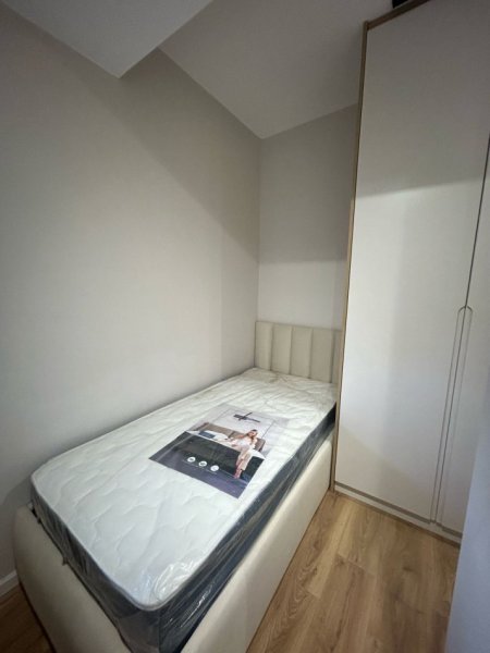 Tirane, jepet me qera apartament 2+1 Kati 5, 80 m² 750 € (Rruga e kavajes)