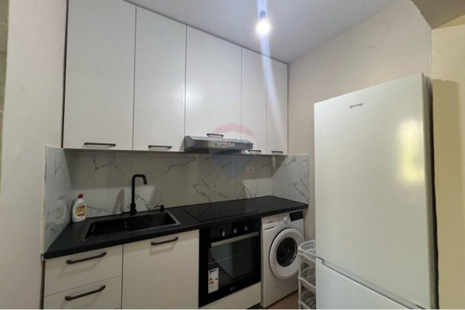 Tirane, jepet me qera apartament 1+1 Kati 2, 30 m² 400 € (21 dhjetori)