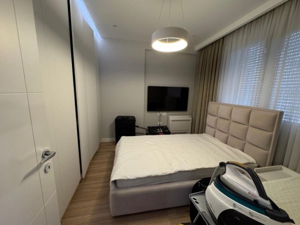 Tirane, shitet apartament 3+1+Ballkon Kati 3, 133 m² 320.000 € (Liqeni i Thate)