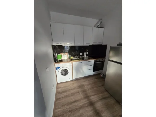 Durres, shitet apartament 1+1 Kati 4, 60 m² 78.000 € (GOLEM)