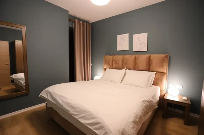 Tirane, jepet me qera apartament 1+1 Kati 7, 70 m² 600 € (mondiali)