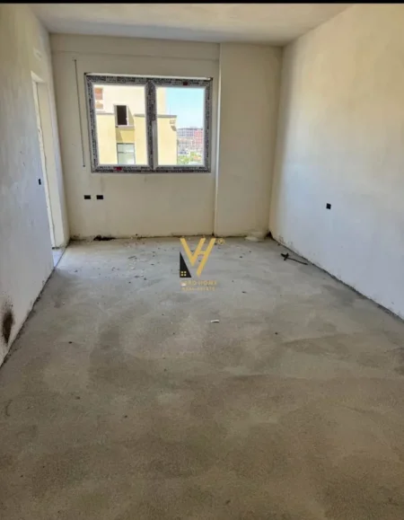 Tirane, shitet apartament 2+1+Ballkon Kati 3, 96 m² 115.200 € (PASKUQAN)