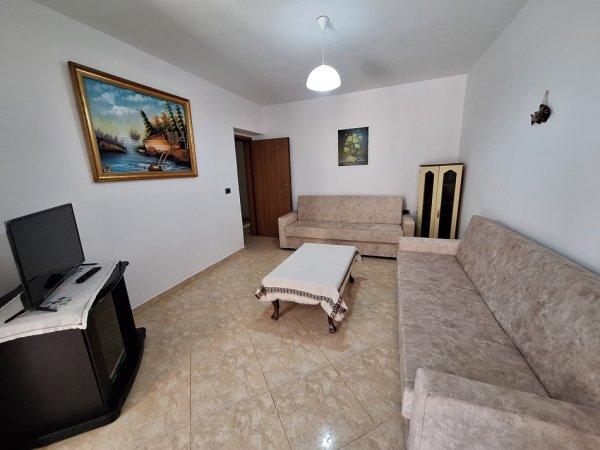 Tirane, jepet me qera apartament 1+1 Kati 1, 65 m² 450 € (Shkolla e Baletit)