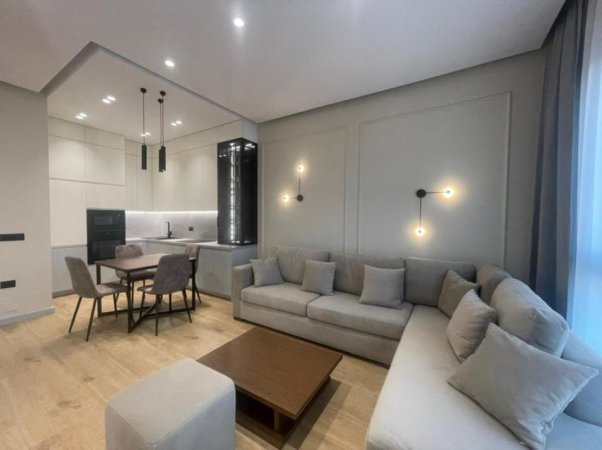 Tirane, jepet me qera apartament 1+1+Ballkon Kati 4, 75 m² 800 € (rruga e kavajes)