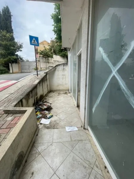 shitet dyqan Kati 0, 23 m² (Fresku)